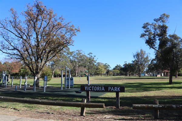 Victoria Park (4).JPG