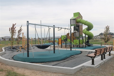 Riverside Park Playground (8).JPG